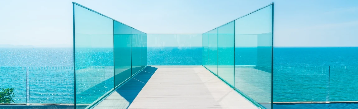 Customized Glass Pool Fence Repair Services in Schaumburg, IL